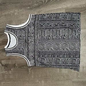 NIKE BASKETBALL black and white basketball style jersey Men's Medium